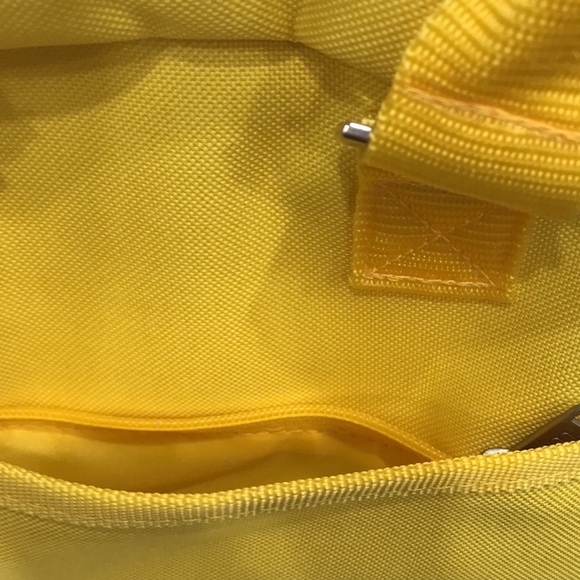 YELLOW LUNCH TOTE. SIMPLY/MODERN. Insulated inside zip closure. Outside zip also - Picture 4 of 7